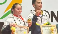 Menuju Jabar Hattrick di PON, Rafi–Farica Sumbang Emas dari Bulutangkis  