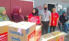Alfamart Salurkan Bantuan untuk Korban Gempa Kabupaten Bandung 