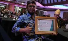 Dukung Kemajuan Pers, Dadang Supriatna Raih Penghargaan Bergengsi Lontar Award