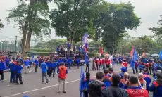 Pantang Menyerah, Buruh Kembali Demo di Gedung Sate Soal Upah