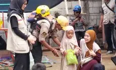 INH Salurkan Bantuan  untuk Korban Gempa Bumi di Kabupaten Bandung