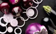 Solusi Rambut Sehat: 3 Cara Menggunakan Bawang Merah untuk Mengatasi Kerontokan