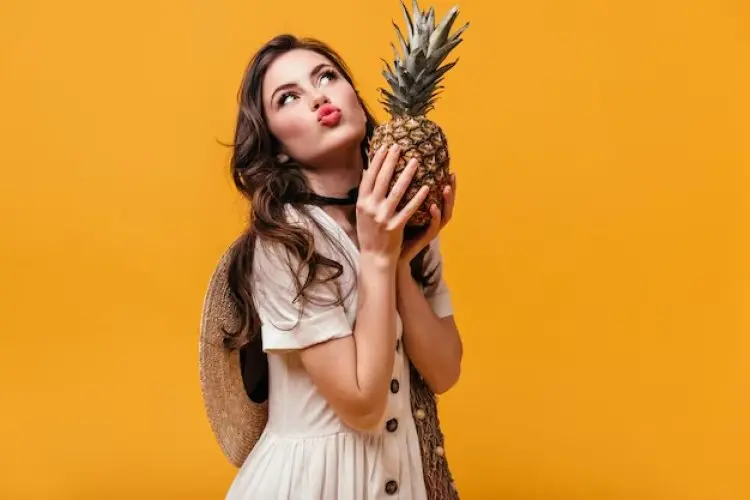 7 Manfaat Nanas untuk Mengatasi Berbagai Permasalahan Rambut