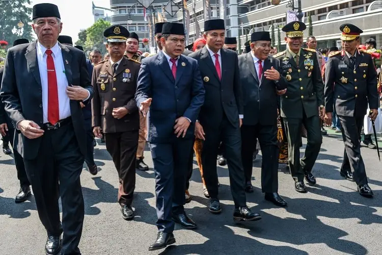 Bey Machmudin Harap Kolaborasi Semakin Baik dengan 120 Anggota DPRD Jabar Baru Dilantik