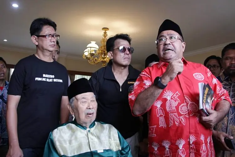 Minta Doa, Rano Karno Bertekad Wujudkan Harapan dan Cita-cita Kong Eddie