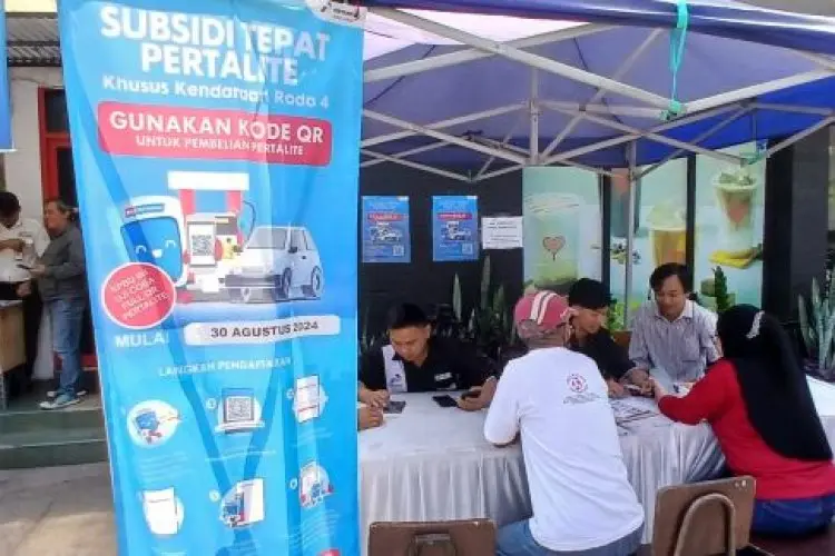 Pro Kontra Penggunaan Kode QR saat Isi BBM Bersubsidi di Cimahi