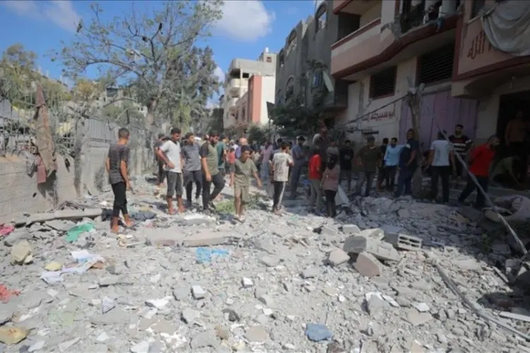 Israel Bombardir Tempat Pengungsian, Empat Warga Palestina Tewas