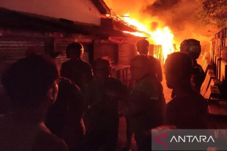 Tragis! Lansia Ditemukan Meninggal Dunia dalam Insiden Kebakaran di Rusun Klender