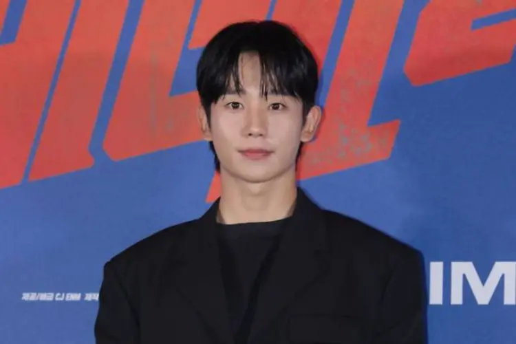 Gantikan Peran Yoo Ah In dalam Film Baru, Jung Hae In: Saya Meras Khawatir
