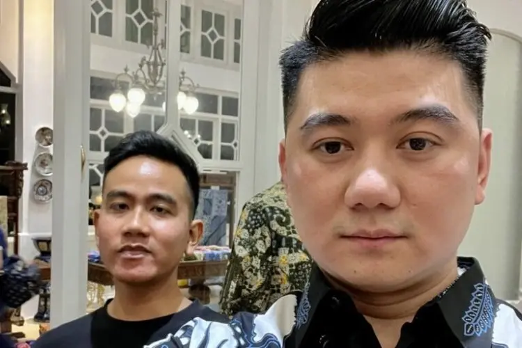 Cuitan Chef Arnold Terseret Isu Akun Fufufafa yang Diduga Milik Gibran Rakabuming, Netizen: 1 Hari 1 Spill