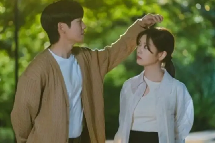 Jung Hae In dan Jung So Min akan Melakukan Pemotretan Majalah di Bali