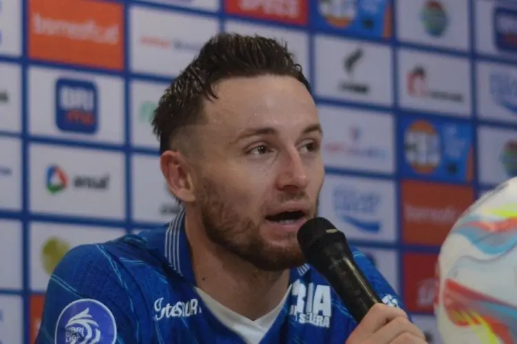 Mark Klok Beri Pesan Emosional Usai Persib Gagal Lolos ACL II