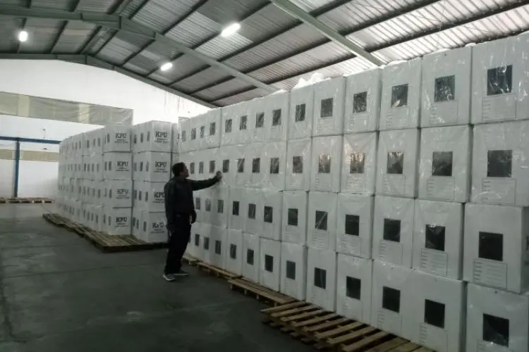 Logistik Pilkada 2024, KPU Kota Bandung Terima 11.200 Bilik Suara