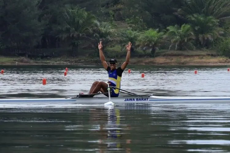 Pedayung Jawa Barat Ngamuk di Bendungan Keuliling, Baru Juga Lomba Satu Emas Dikantongi