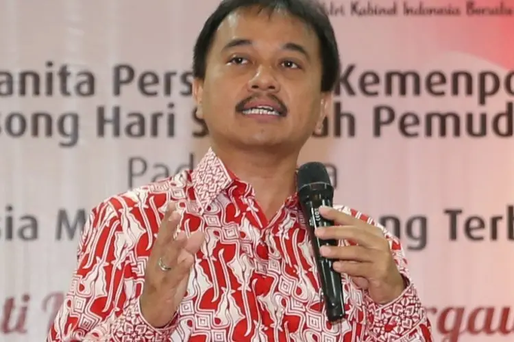 Respon Roy Suryo Usai Ditetapkan Jadi Tersangka Kasus Ijazah Jokowi: Saya Senyum Saja