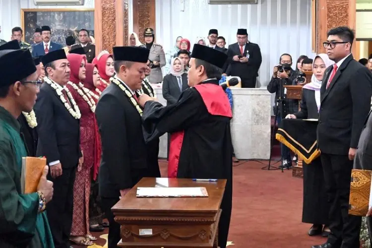 50 Anggota DPRD Kabupaten Cirebon Periode 2024-2029 Resmi Dilantik