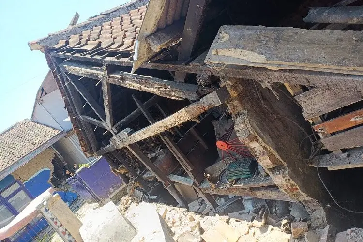 Begini Reaksi Warga Kertasari Berhamburan Saat Gempa Susulan Mengepung Kabupaten Bandung