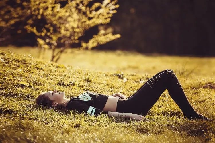 Cuaca Panas! 5 Tips Jitu Cegah Dehidrasi dan Heatstroke