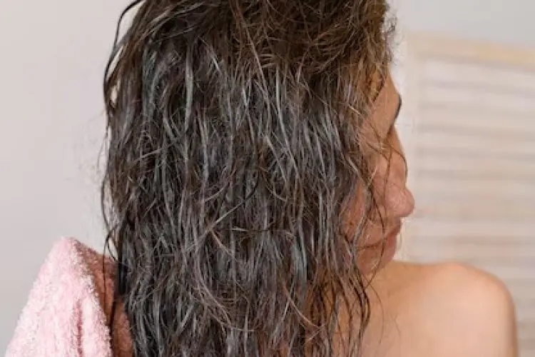 5 Kesalahan Fatal pada Rambut Basah yang Harus Dihindari!
