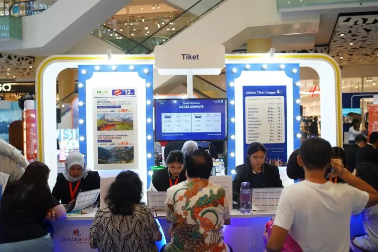 Dwidayatour Carnival 2024 Sambangi TSM Bandung, Tawarkan Segudang Promo Wisata Menarik Untuk Traveler