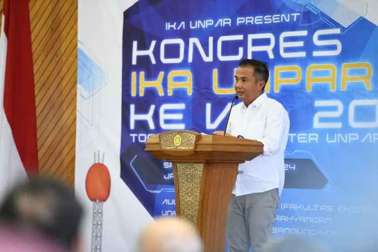 ITB Diduga Minta Mahasiswa Penerima Beasiswa Bekerja Paruh Waktu, Ini Respon Bey Machmudin