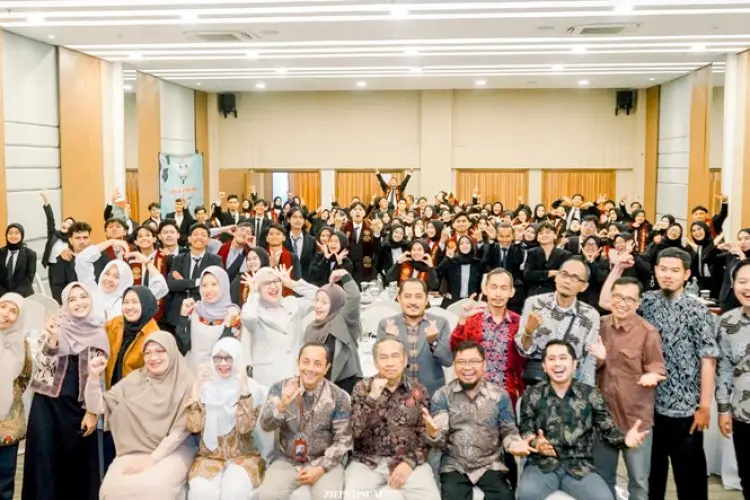 FISIP Universitas Muhammadiyah Cirebon Luluskan 90 Mahasiswa dalam Yudisium Ke-32