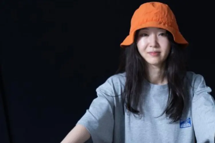 Min Her Jin Ditunjuk Kembali oleh HYBE Sebagai Direktur ADOR