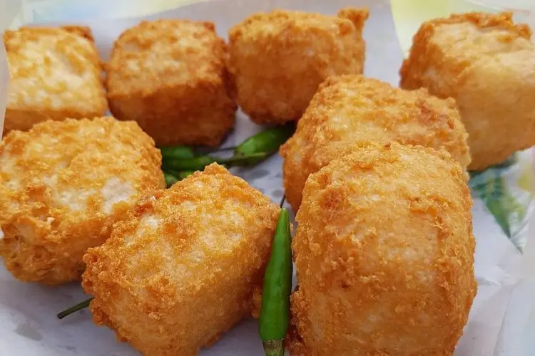 Tahu Goreng Kremes: Sensasi Renyah di Setiap Gigitan, Cocok untuk Jadi Raja di Meja Makanmu!