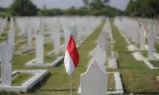 Ziarah Nasional di Taman Makam Pahlawan Cikutra, Penjabat Wali Kota Bandung Ucapkan Selamat HUT TNI ke-79