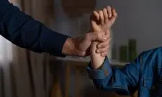 Ayah di Tasikmalaya Rudapaksa Anak Kandungnya dari SD hingga SMP