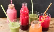 5 Resep Smoothie Lezat untuk Mengatasi Sembelit Secara Alami