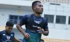 Persib Kalahkan Persebaya, Ardi Idrus: Kami Belum Beruntung
