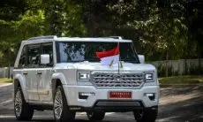 Usai Pelantikan, Presiden Prabowo Subianto Kendarai MV3 Garuda Limousine Buatan Pindad ke Istana Negara 