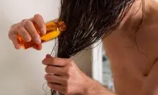 Tips Pertumbuhan Rambut: Minyak Terbaik dan Terburuk untuk Pijat Kulit Kepala