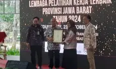 Pemprov Jabar Ganjar Penganugerahan Siddhakarya Terbaik bagi Industri yang Produktif