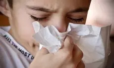 Selamatkan Tenggorokanmu dari Serangan Virus! 4 Cara Mudah Cegah Radang Tenggorokan Saat Musim Pancaroba