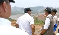 Bey Machmudin Cek Kondisi TPA Sarimukti, Awal Tahun Depan Mulai Diperluas