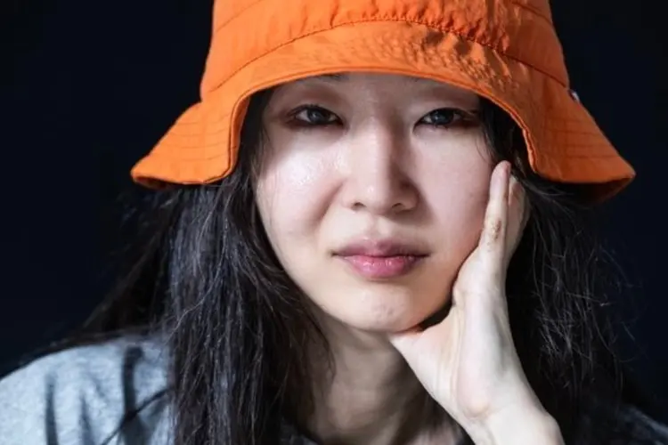 Mengapa Min Hee Jin Minta Bantuan Dukun saat Mengaku Mencari Petunjuk pada Tuhan?