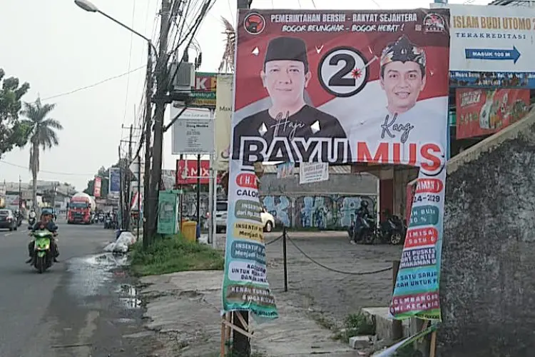 ATV Kutuk Keras Perusakan Baliho Pasangan Cabup - Cawabup Bogor Haji Bayu - Kang Mus