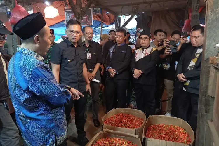 Pj Wali Kota dan Dirut Perumda PPJ Akan Rutin Pantau Harga Bahan Pokok ke Pasar