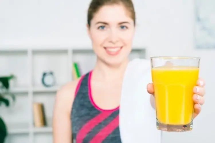 5 Jus Sayuran yang Membantu Menurunkan Berat Badan Secara Alami