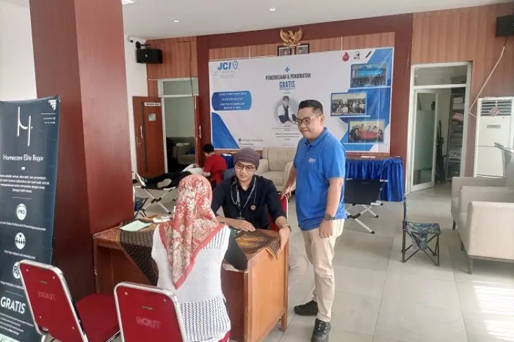 Bantu Masyarakat Bogor Utara, JCI Bogor City Gelar Pengobatan Gratis