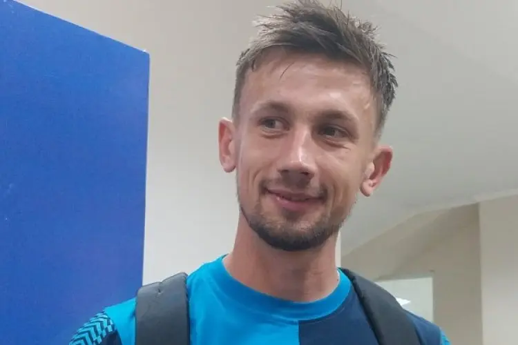 Walau Sudah Kunci Gelar Juara Liga 1 2024/25, Persib Bandung Tetap Ngamuk! Mateo Kocijan Tegaskan Target Sapu Bersih di Dua Laga Sisa