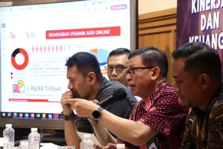 FOTO: Paparan Kinerja Sektor Jasa Keuangan dan Penanganan Aktivitas Keuangan Ilegal di Jawa Barat