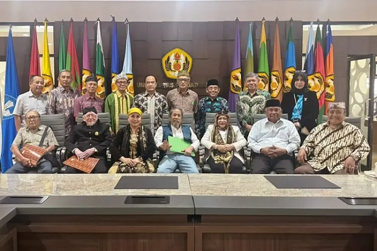 Ini Daftar 13 Pinisepuh Pamangku Sunda Yang Baru Ditetapkan