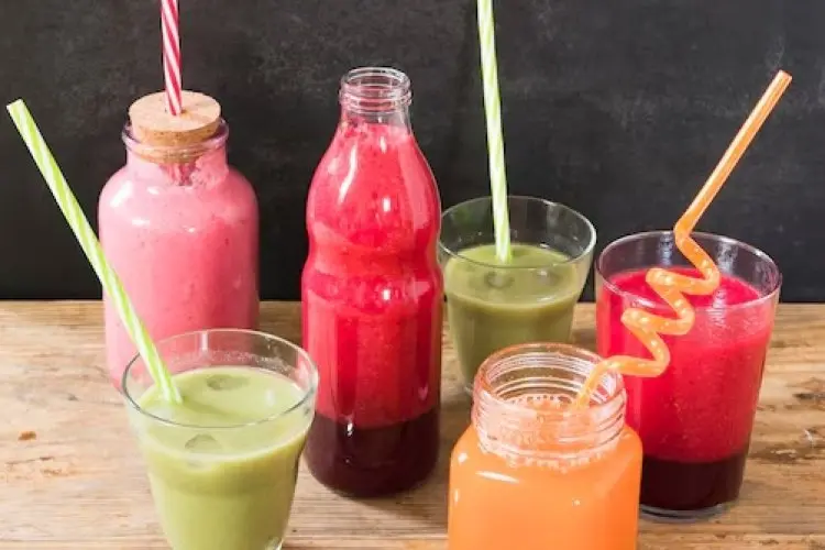 5 Resep Smoothie Lezat untuk Mengatasi Sembelit Secara Alami