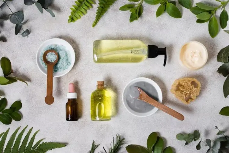 9 Bahan Alami untuk Meluruskan Rambut di Rumah