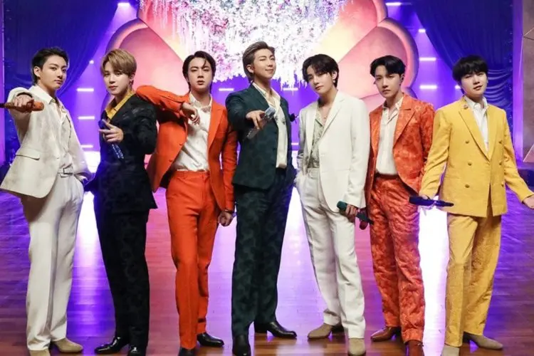 Di Tengah Kekacauan Perusahaan, HYBE Siap Debutkan 2 Boy Grup Baru Sebagai Penerus BTS