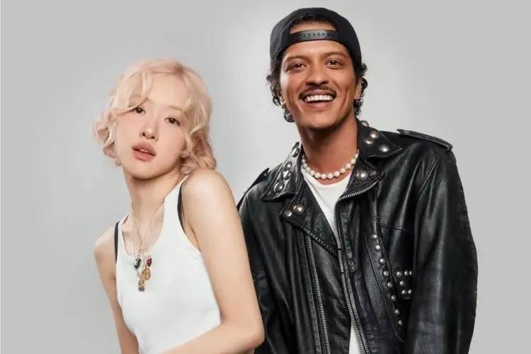 Rose BLACKPINK Berhasil Buat Sejarah Baru Lewat Lagu 'APT' yang Berkolaborasi dengan Bruno Mars