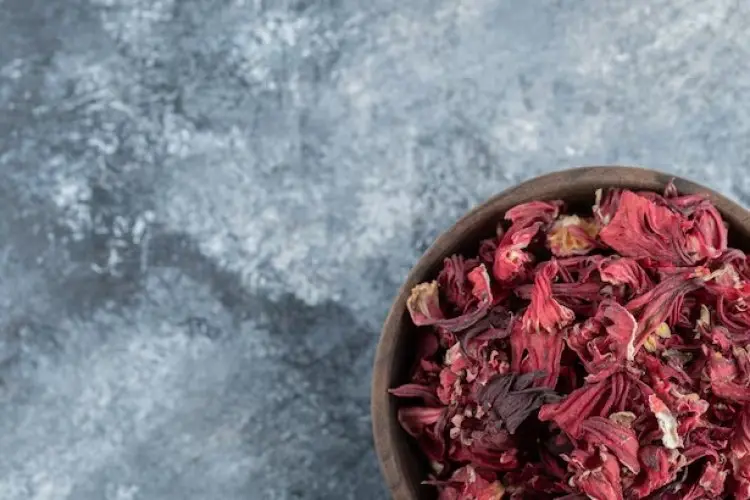Rahasia Kecantikan Alami, Cara Membuat Minyak Rambut Hibiscus di Rumah